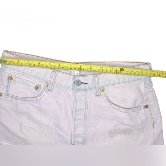 REDONE X Levi’s The Short in Pale Pink - Picture 10 of 13
